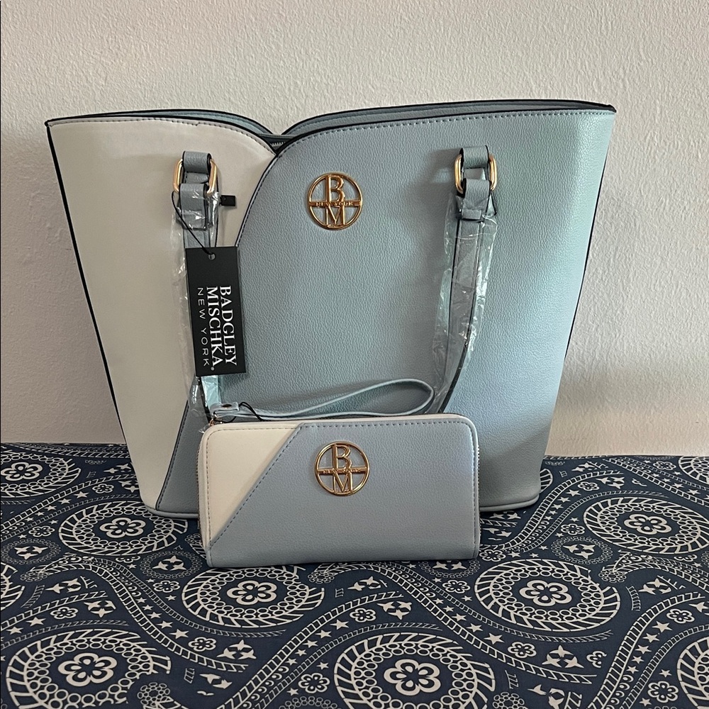 NWT Badgley Mischka Set of 3 Tote + Wallet +Cross-Body - Picture 3 of 6